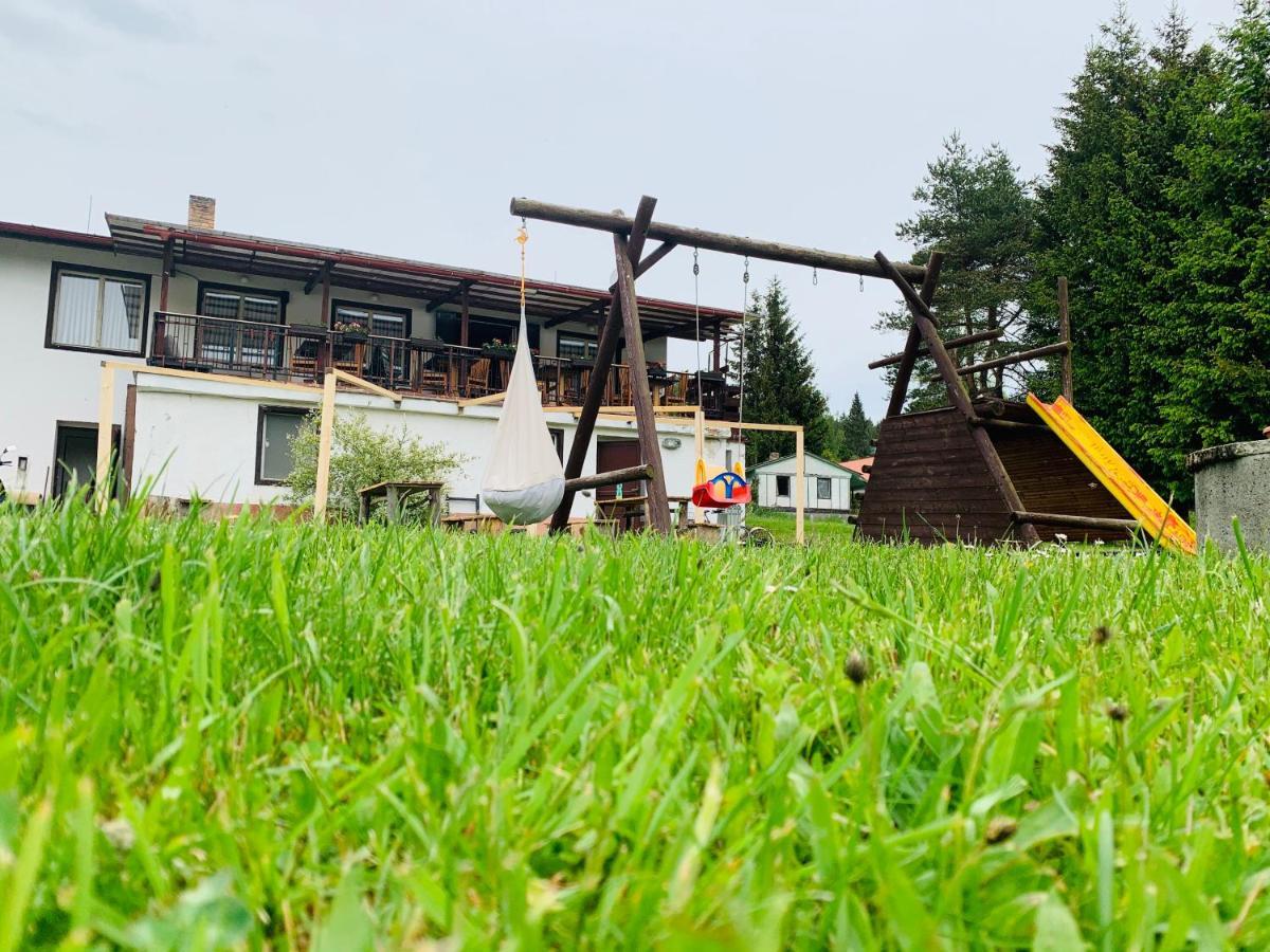 Penzion Tomy Na Plazi Otel Frymburk Dış mekan fotoğraf