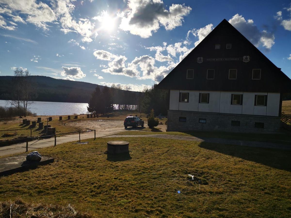 Penzion Tomy Na Plazi Otel Frymburk Dış mekan fotoğraf